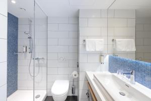 智选假日酒店 - 柏林 - 亚历山大广场的一间浴室