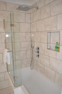 Ternhill Farm House - 5 Star Guest Accommodation with optional award winning breakfast的一间浴室