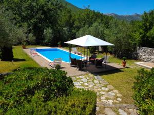 SlimeIsolated Villa Terna -Big Garden-Pool-Dalmatia的相册照片