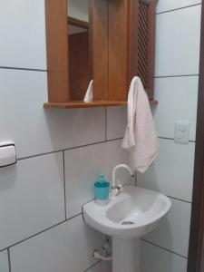 Casa na Fazenda em Socorro的一间浴室