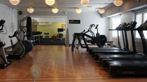 维德尔加勒里亚酒店的健身中心和/或健身设施
