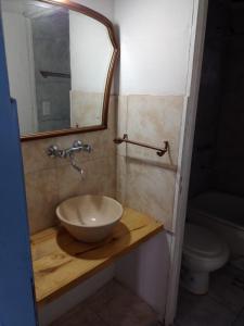 Cabañas La Caballeriza San Lorenzo的一间浴室