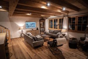 Chalet Deluxe - Das Premium Ferienhaus im Sauerland的休息区