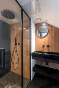 Studios Le Medicis vue Seine的一间浴室