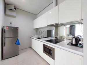 Soho Suites KLCC By iRent365的厨房或小厨房