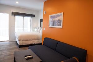 Peachtree Suites - Jersey City的休息区