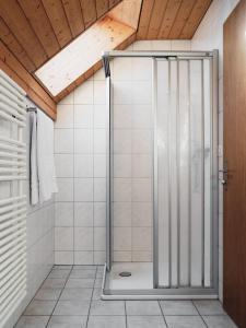 Gasthaus Hof的一间浴室