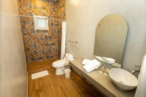 Hotel Citlalli的一间浴室