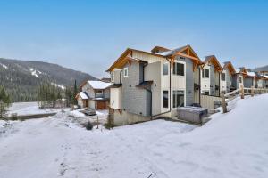 太阳峰Zola Retreat- RARE Luxury Ski in/out *Hot tub, BBQ, Double heated garage*的相册照片