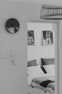 Allé Apartman Keszthely客房内的一张或多张床位