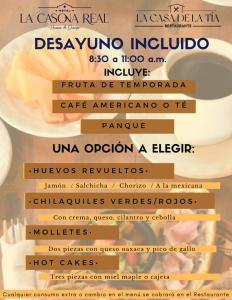 瓦斯卡坎波Hotel La Casona Real的一杯咖啡,一盘食物