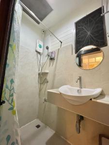 Dara Three Hostel ดาราตรี的一间浴室