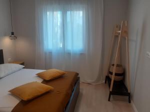 New Apartman Kozala near city centar平面图