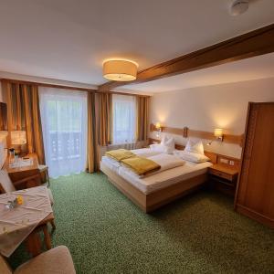 斯托克威尔特酒店客房内的一张或多张床位