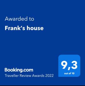 坎昆Franks house "Shared House"的给欺诈者发短信的电话的屏幕