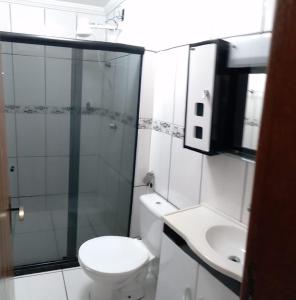 Condominio Residencial Marina Club的一间浴室
