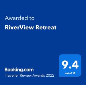 韦尔德里夫RiverView Retreat的评语奖励应用程序的屏幕截图,文本被授予江景静修处