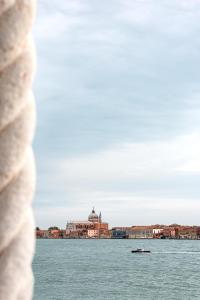 威尼斯Il Palazzo Experimental的水景城市景观
