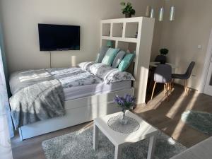 Zrinyi Central Apartman with free parking客房内的一张或多张床位