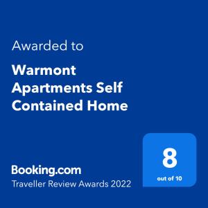 怀阿拉Warmont Apartments Self Contained Home的一部手机的屏幕,短信要求公寓自给自足