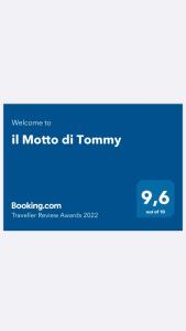 卡斯泰尔韦卡纳il Motto di Tommy的手机屏幕的截图,带有网站