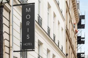 巴黎莫里斯格兰德大道酒店的大楼一侧酒店标志
