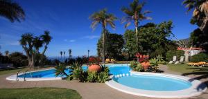 La Palma Jardín Resort内部或周边的泳池