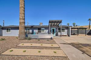 凤凰城Charming Phoenix Home with Patio about 3 Miles to Dtwn!的相册照片