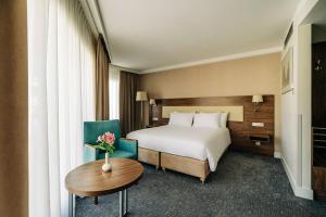 Holiday Inn Łódź, an IHG Hotel客房内的一张或多张床位