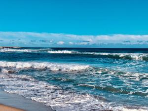 穆拉沃拉Atlantide的海滩上可欣赏到海景