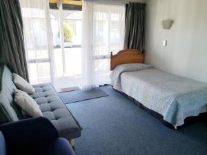 陶朗加Accommodation at Te Puna Motel的相册照片