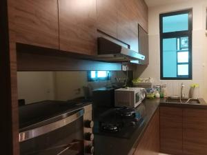 Skyloft comfortable apartment的厨房或小厨房