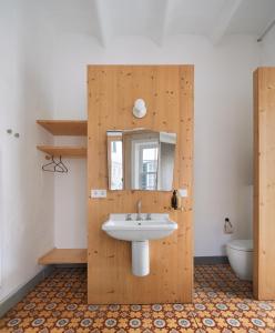 Hotel Hevresac Singular & Small的一间浴室