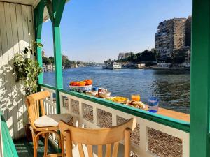 开罗Houseboat65 - Historic home on the Nile - Central Cairo的相册照片