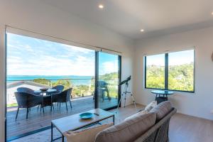 欧尼罗亚Luna Cottage. Stunning ocean views on Waiheke的相册照片