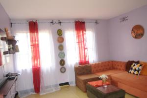 卡拉图Beautiful & Stylish 2-Bedroom Apartment in Karatu的相册照片