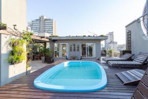 Eko Residence Hotel - a 200m dos Hospitais da Santa Casa内部或周边的泳池