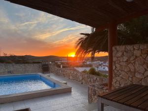 Terra da Eira - Villa mit Pool Western Algarve内部或周边的泳池
