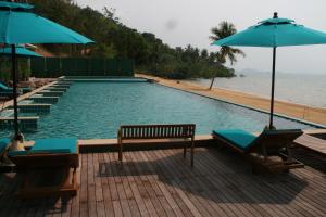 Luxury Condo 2 bedroom Koh Chang, Thailand内部或周边的泳池