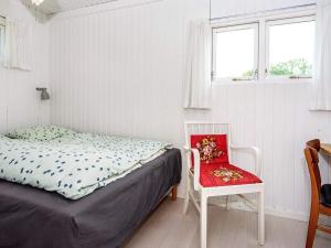 Holiday home Juelsminde LIX客房内的一张或多张床位