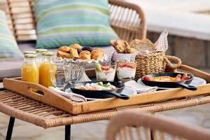 Santa Maria Luxury Suites & Spa提供给客人的早餐选择