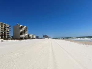 冬天的Ole River Hideway, Orange Beach, Updated 2 Bedroom Waterfront Condo, Wind Drift