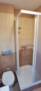 Apartmani Neva Supetar的一间浴室