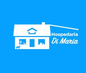萨尔瓦多Hospedaria D'Maria的一张有马利亚医院的房屋的照片