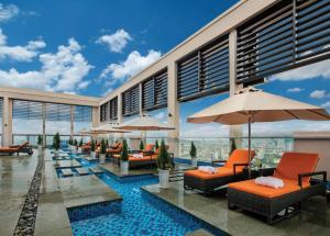 岘港Luxury Apartment in Sheraton Building with Ocean View的相册照片