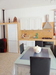 La casetta的厨房或小厨房