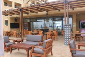 索瓦马Samarah Dead Sea Resort Studio-CP6 Traveler Award 2023 Winner的相册照片