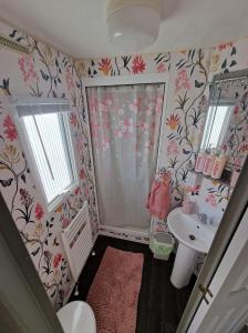 波斯考尔Inviting 3-Bed Caravan in Porthcawl的相册照片