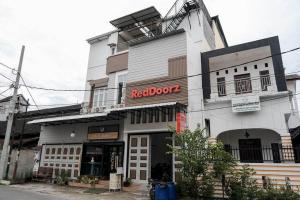 棉兰RedDoorz @ Sekip Medan的相册照片