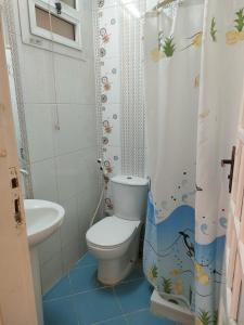 Apartment In Milsa City Stars的一间浴室